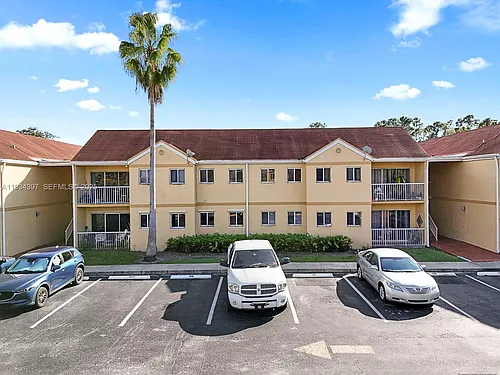 13820 SW 112th St #109 Photo 1