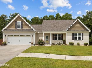 104 Shadow Creek Dr, Hubert, NC 28539