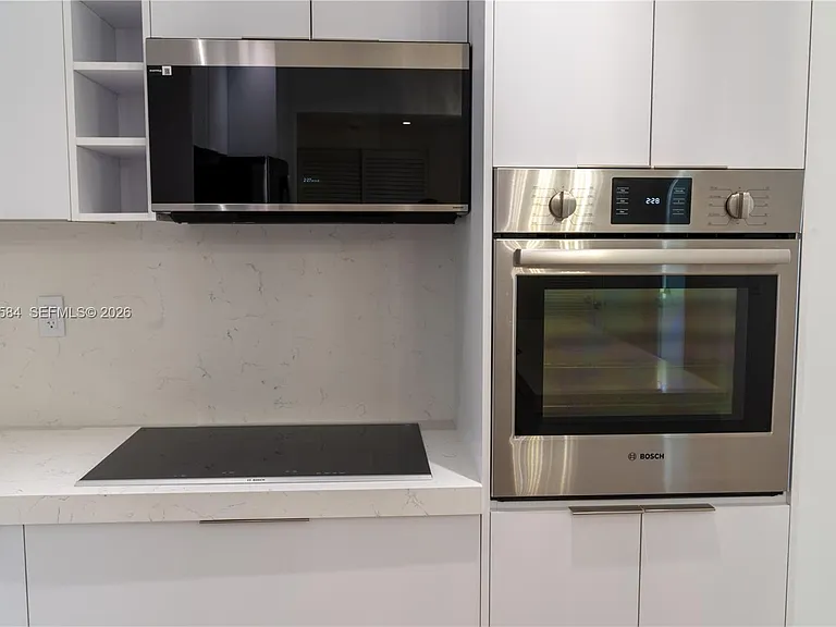 19390 Collins Ave #24-PH — Photo 11
