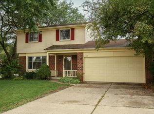 44641 Forest Trail Dr, Canton, MI 48187