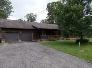 122 Golden Meadow Ln, Beaver, WV 25813