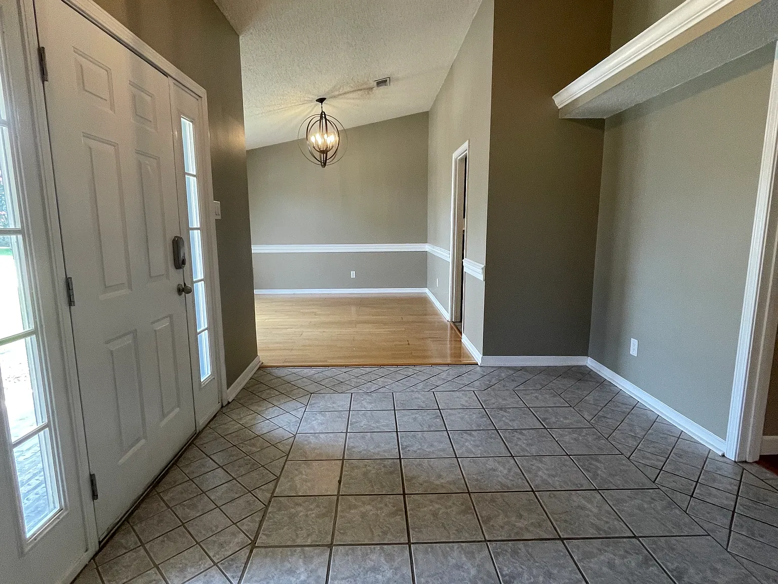 613 Aurora Oaks Dr — Photo 4