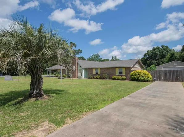 5900 Pamela Dr, Milton, FL 32570