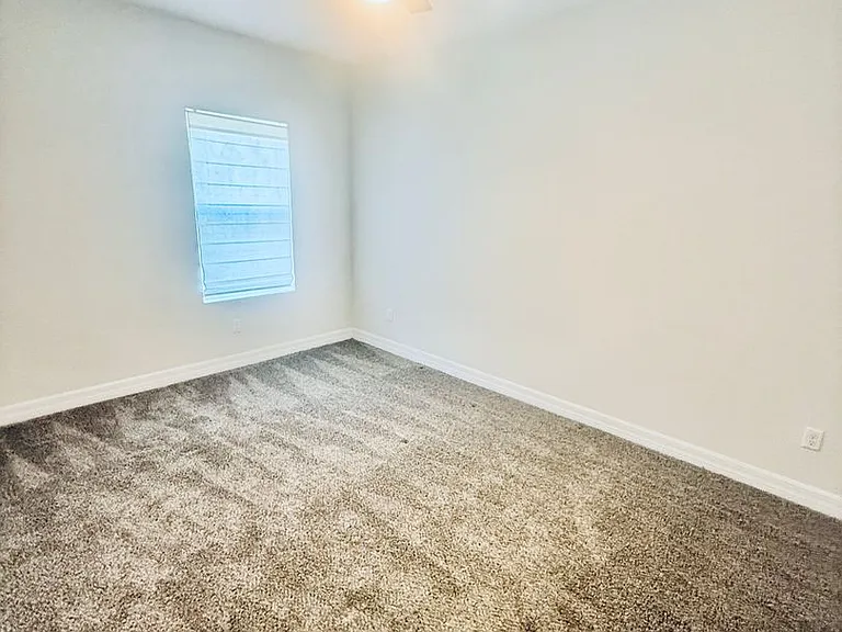 614 Lynbrook St NW — Photo 30