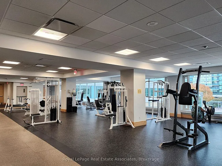 10 Yonge St #507 — Photo 19