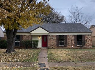 544 Esterine Rd, Dallas, TX 75217