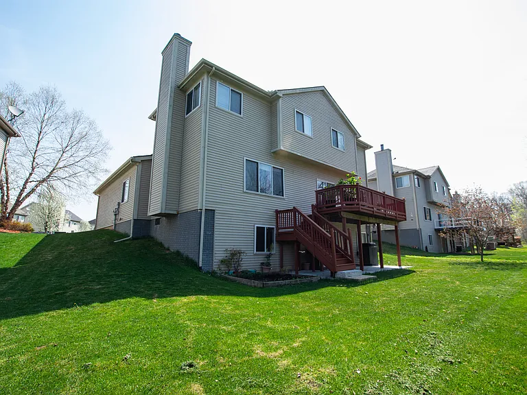 366 Sedgewood Ln — Photo 60
