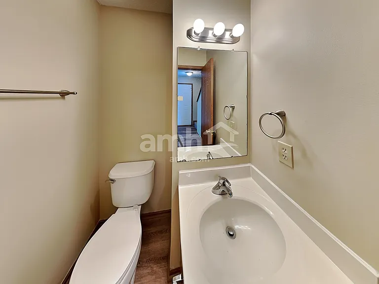 5298 Rifle Dr — Photo 9