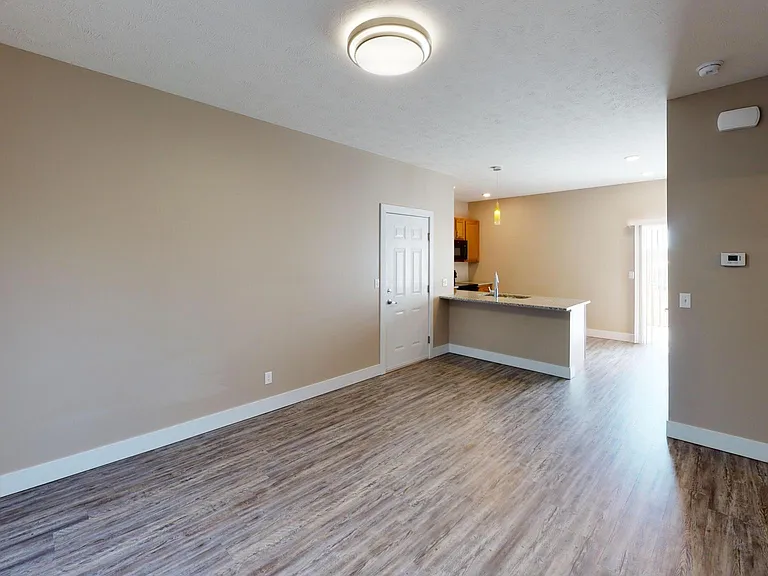 Prairie Heights Apartments — Photo 24