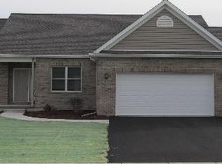 1206 War Admiral Dr, Genoa, IL 60135