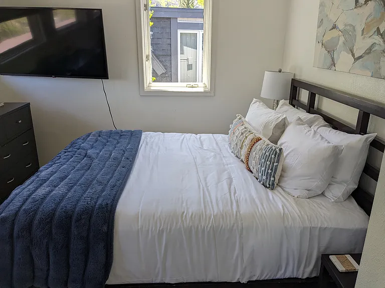 900 E Hopkins Ave #13 — Photo 10
