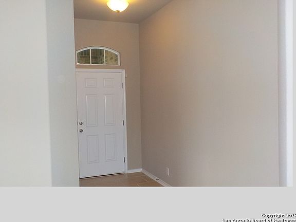 3rd image of 15246 McKays Lark