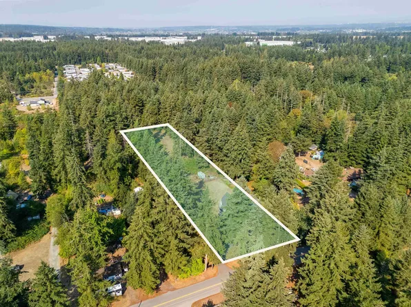3041 202nd St, Langley, BC V2Z 2E2