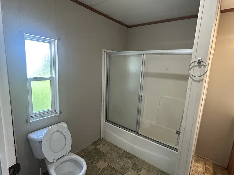 105 Zackary St — Photo 13