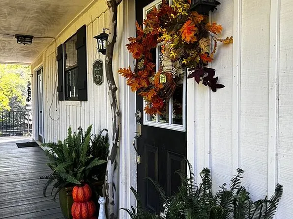 10 Raintree Valley Rd, Pangburn, AR 72121