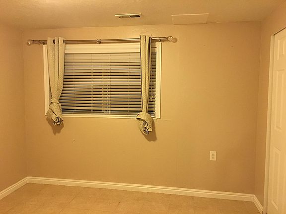 4th image of 885 N Dorothea Way