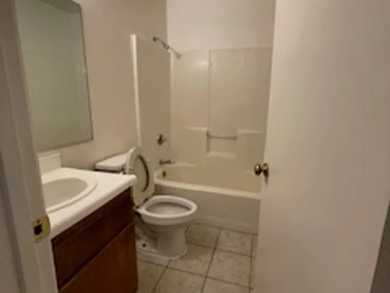 4422 White Ln #A-C — Photo 10