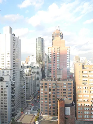 Sold by Sotheby's International Realty | media 7