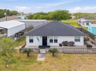 77 Carrie St, Port O Connor, TX 77982