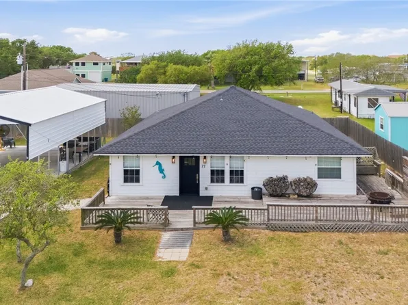 77 Carrie St, Port O Connor, TX 77982