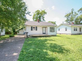 129 Fair St, Carmi, IL 62821