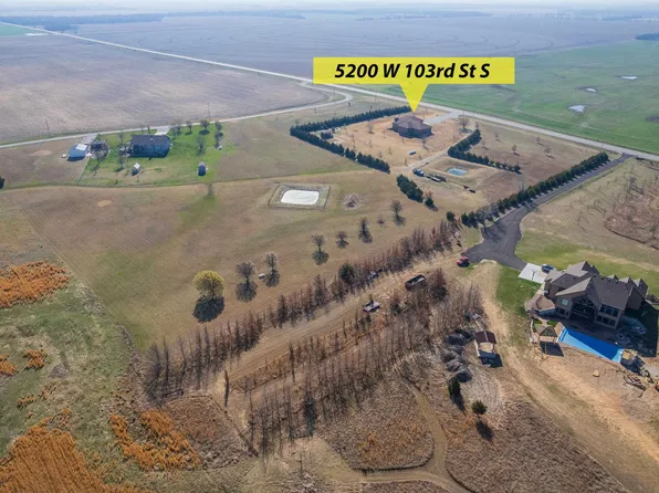 5200 W 103rd St S, Peck, KS 67120