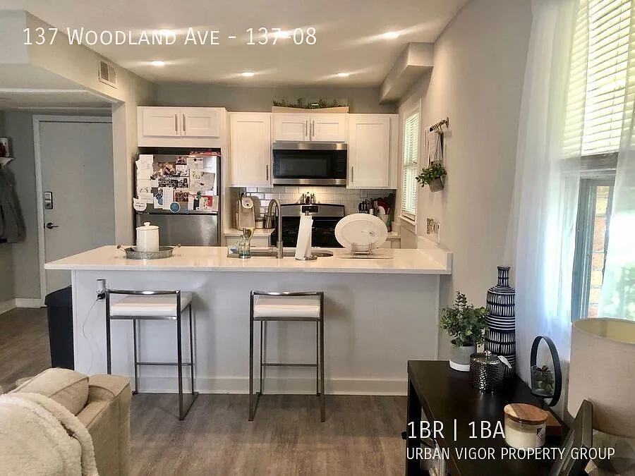 137 Woodland Ave #8