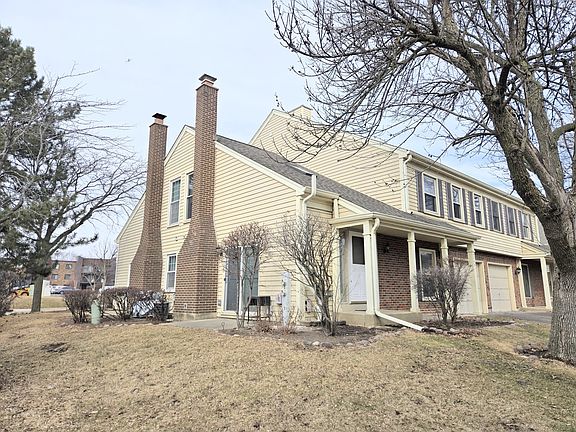 2nd image of 2547 College Hill Cir