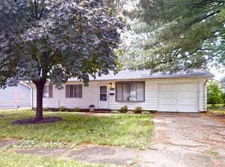 2105 E Country Squire Dr, Urbana, IL 61802