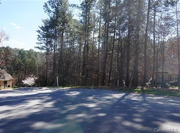 4th image of 9083 Burroughs Ct #143