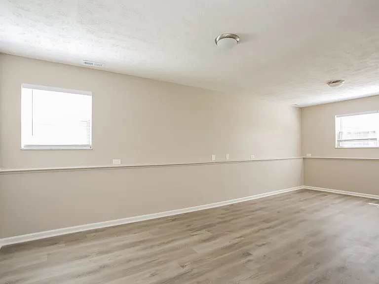 445 Oak Meadow Dr — Photo 16