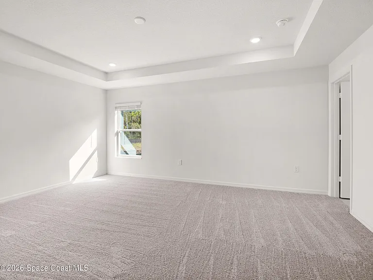 2192 Vinifera Dr — Photo 9