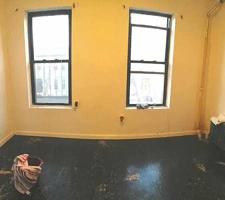 Rented by Mendy Realty Inc | media 21