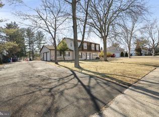 909 Capitol Rd, East Norriton, PA 19403