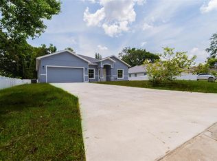 912 Lacey Oaks Cir NE, Kissimmee, FL 34744