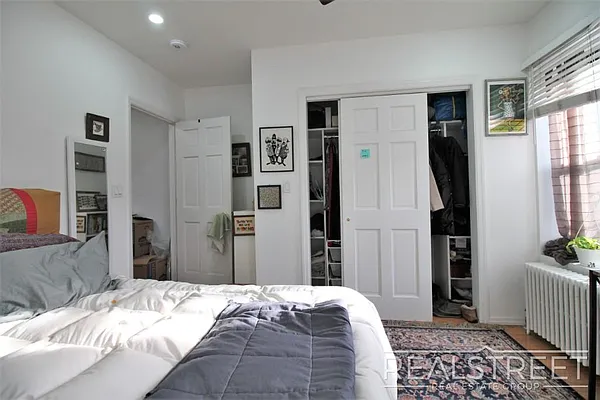 Rented by Real Street Inc | media 14