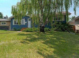 51 N Hollyburn Rd SW, Calgary, AB T2V 3H2