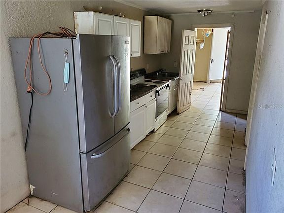 5th image of 8209 N Alaska St