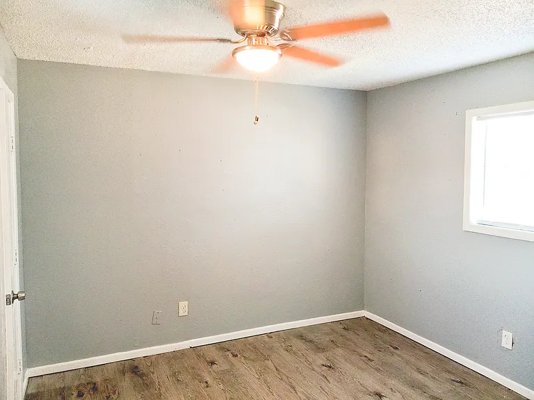 3207 Duke St — Photo 3