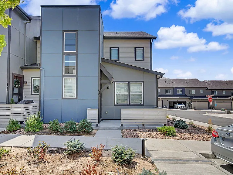 1554 Rose Quartz Hts — Photo 2
