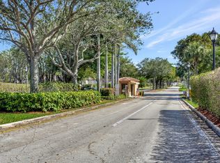 15492 Lakes Of Delray Blvd APT 204, Delray Beach, FL 33484