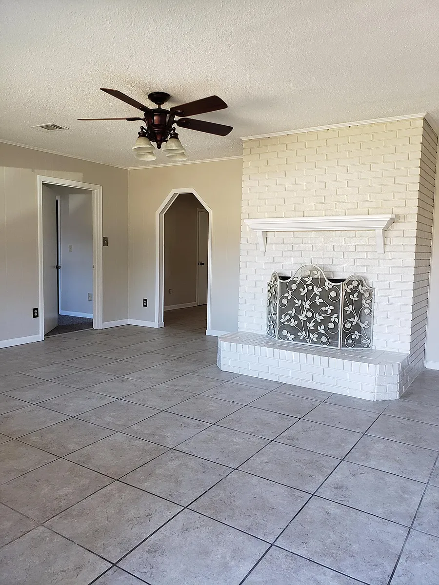 Building Photo - 1431 Pampas Pl