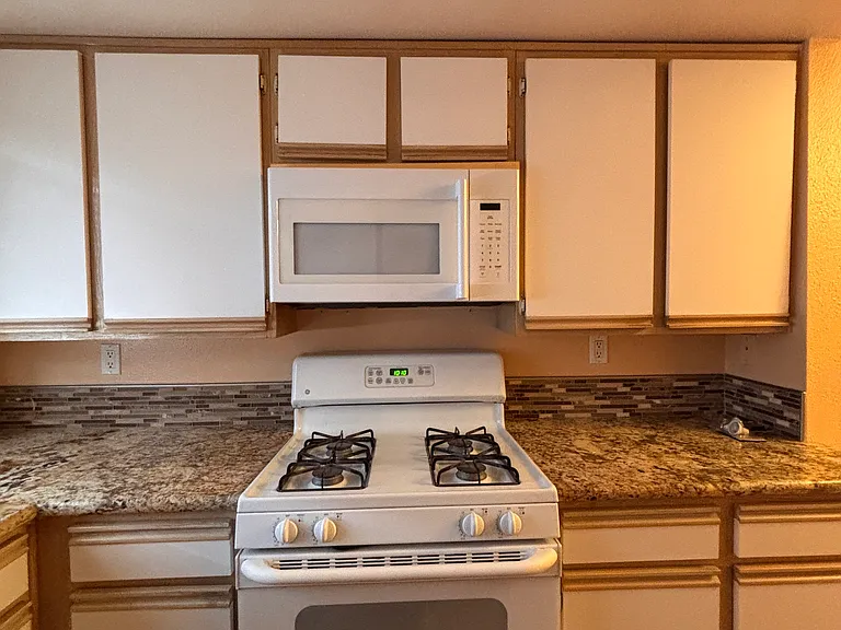 44532 15th St E #8 — Photo 8