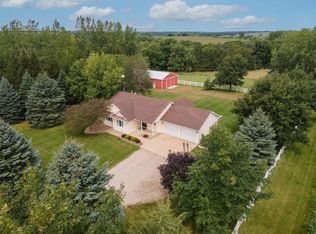 89844 240th St, Austin, MN 55912
