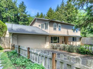 5250 SW Flansberg Rd, Waldport, OR 97394