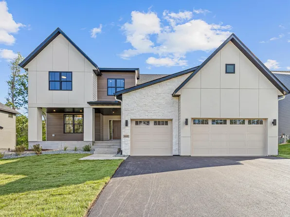 400 Tessier Ct, Vadnais Heights, MN 55127
