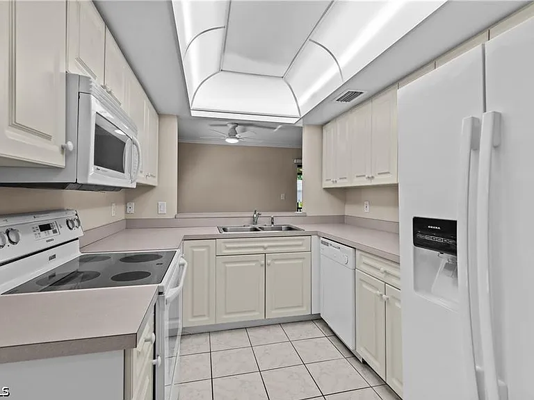 7105 Quail Run Ct W #2 — Photo 11