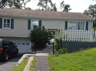 55 Pleasantview Ave, Bridgeport, CT 06606