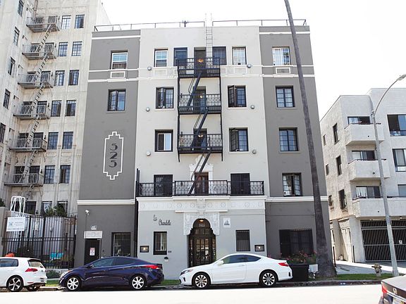 3rd image of 525 S Gramercy Pl #46b2beca8