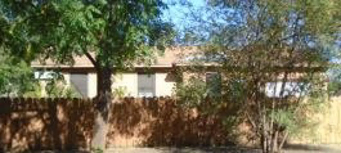 8827 Rustown Dr photo 1